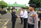 Polres Jembrana Peringati Hari Ibu ke-97, Kapolres Berikan Penghargaan kepada Personel Berprestasi