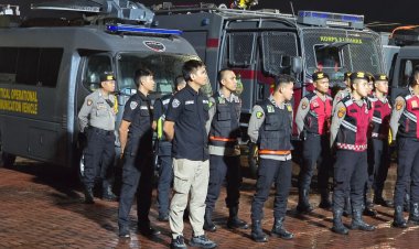 DIV TIK Polri, Sediakan WIFI Starlink Gratis Untuk Komunikasi Warga Terdampak di lokasi Bencana  