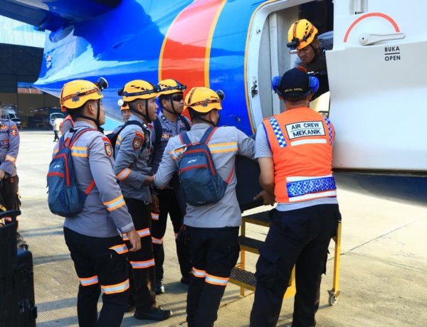 Polri Kembali Kirim 3,8 Ton Logistik Operasional Pada Hari Ketiga Pengiriman, Termasuk Perlangkapan K9 dan Tenda Taktis