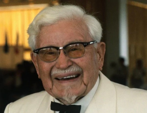 Kolonel Sanders: Dari Kegagalan Hingga Ikon Ayam Goreng Dunia